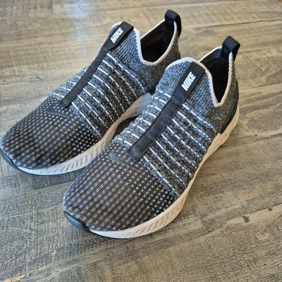 Nike React Phantom Run FK 2 Sneakers Mens 7.5 Black White Running CJ0277-003 - Picture 1 of 16